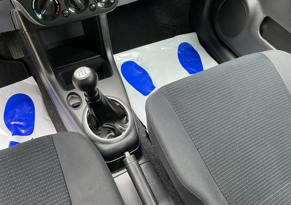 Suzuki Swift cena 18900 przebieg: 116000, rok produkcji 2009 z Nasielsk małe 352